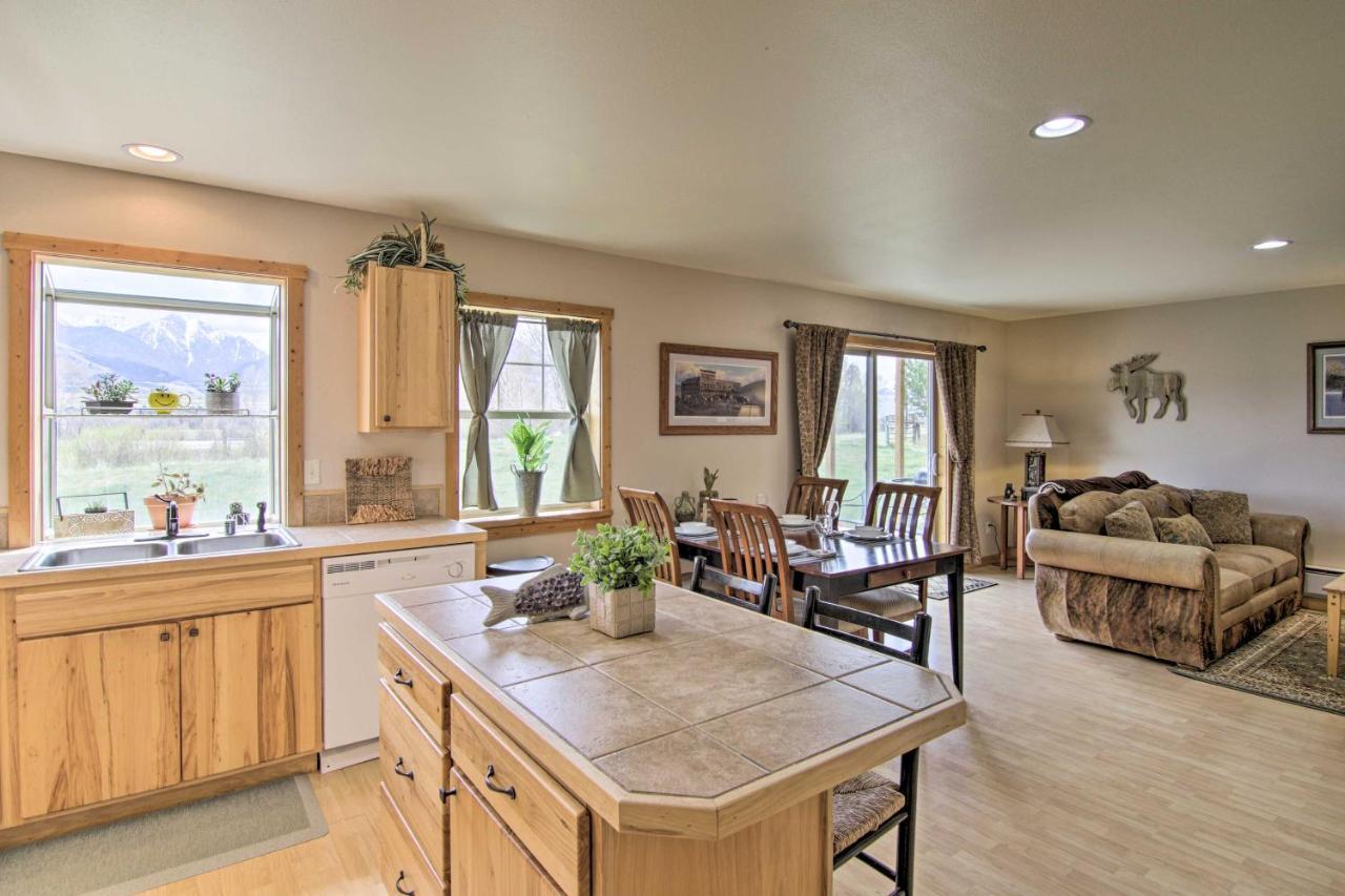 Airy Emigrant Townhome With Sweeping Mtn Views! Экстерьер фото