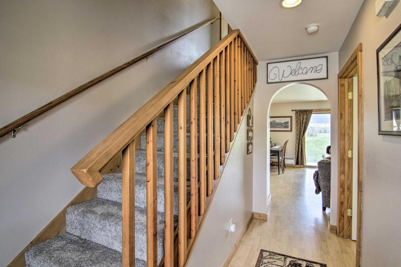 Airy Emigrant Townhome With Sweeping Mtn Views! Экстерьер фото